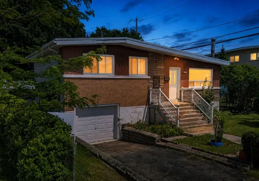Maison à vendre - 915 Av. Effingham, Laval (Chomedey), H7W 4B8