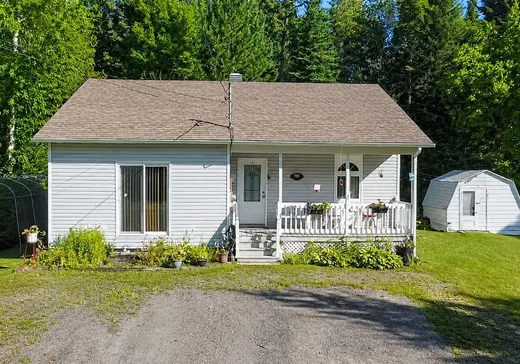 House for sale - 186 Rue Michelle, Lac-Mégantic, G0Y 1G0