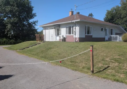 House for sale - 5711 Ch. de St-Jean, St-Felix-De-Valois, J0K 2M0