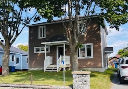House for sale - 7 Rue du Centre, Grenville, J0V 1B0