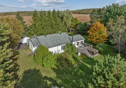 Maison à vendre - 2 Ch. du Manoir, Mandeville, J0K 1L0
