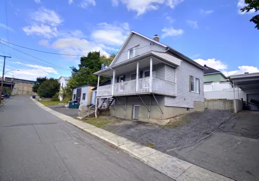 House for sale - 300 121e Rue, Saint-Georges, G5Y 2Z7