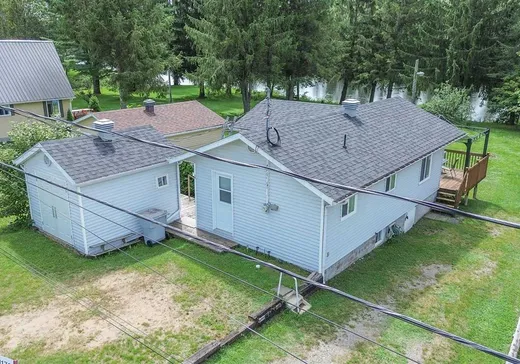 House for sale - 1170 Rg Sud-Est, St-Adelphe-De-Champlain, G0X 2G0