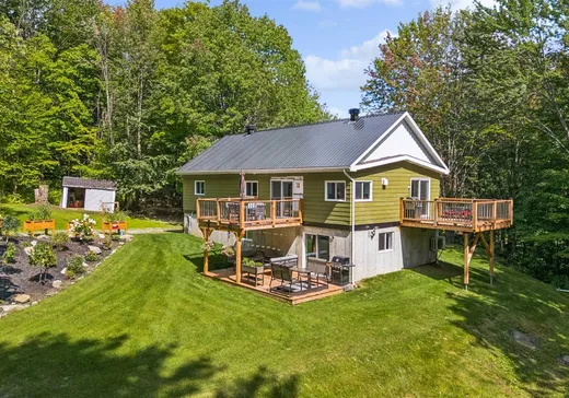 House for sale - 225 2e Rang, St-Francois-Xavier-de-Brompton, J0B 2V0