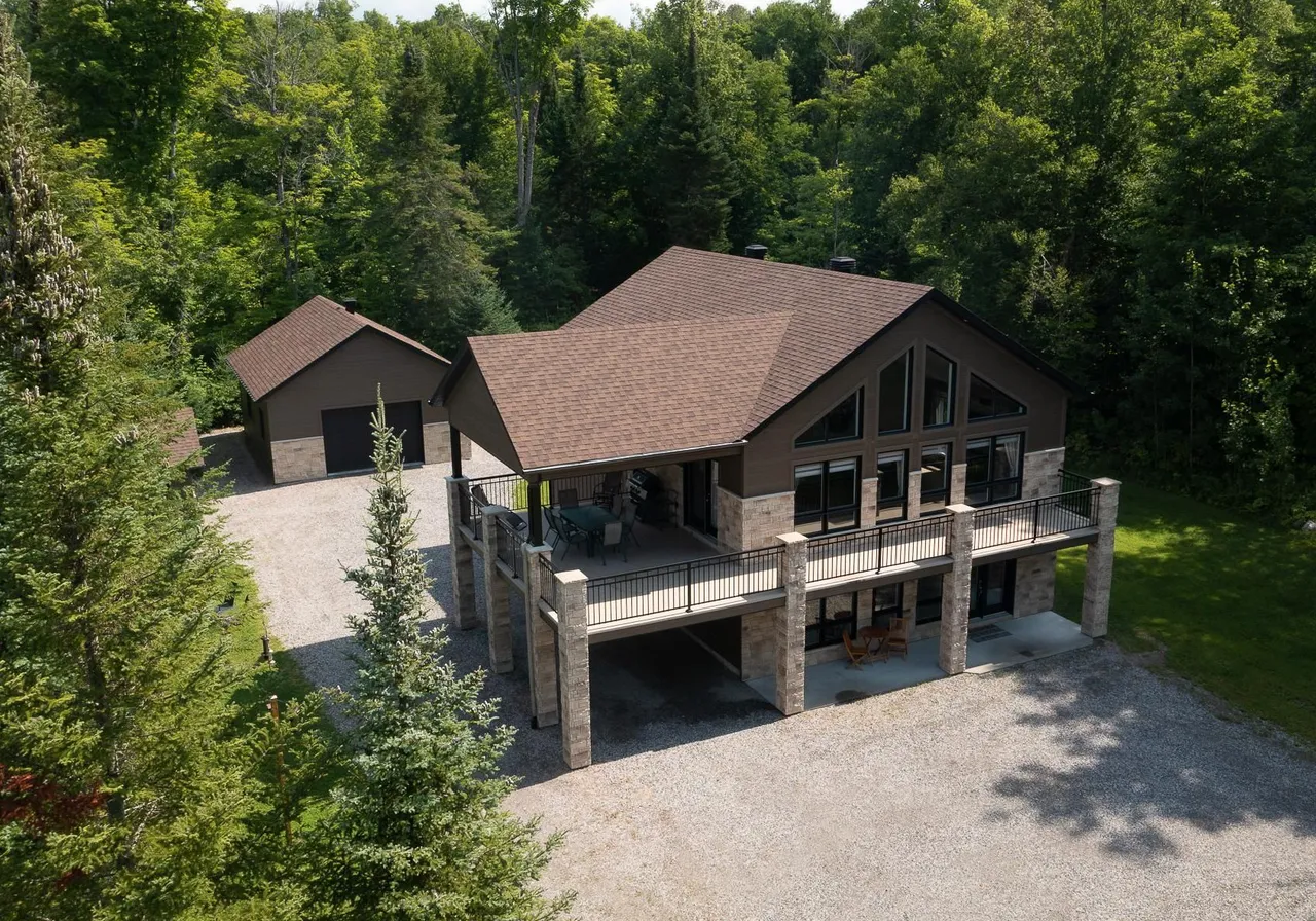 1325 Ch. de la Presqu'île — photo 3