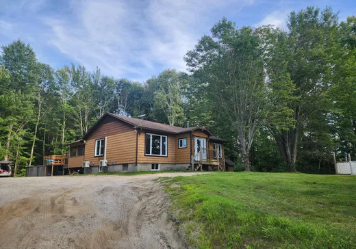 Maison à vendre - 6 Ch. de la Traverse-de-Blue Sea, Gracefield, J0X 1W0
