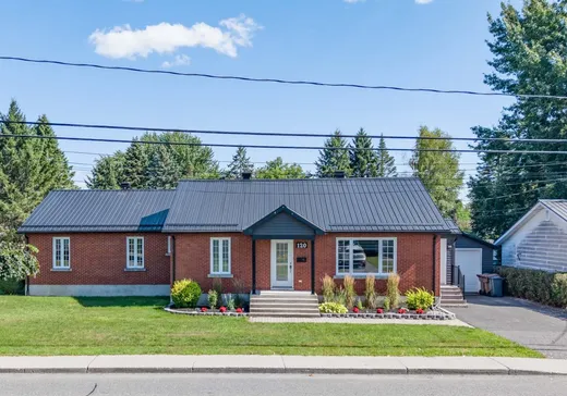 Two or more stories for sale - 120 Rue Cartier, Victoriaville, G6P2J9