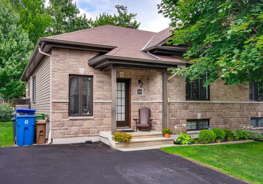 Maison à vendre - 639 Rue Jeannine-Grégoire-Ross, Gatineau, J8P 0K6