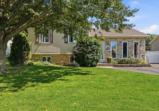 Maison à vendre - 1063 Rue Beaugrand, Beloeil, J3G 5T3