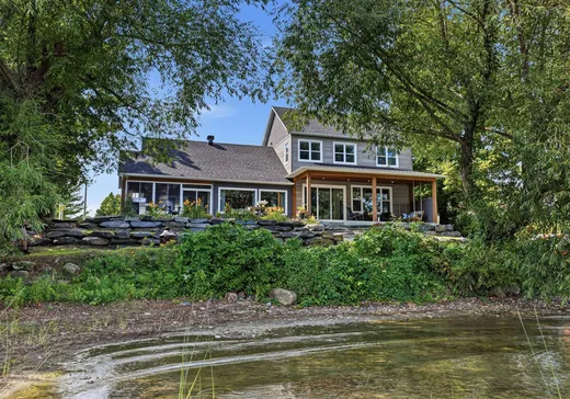 Two or more stories for sale - 2113 Rue Pierre-Hamel, Magog, J1X5T9