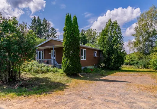 Bungalow à vendre - 1805 Ch. Bellevue, St-Boniface-De-Shawinigan, G0X2L0