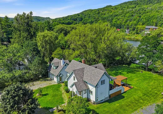 Two or more stories for sale - 525 Ch. de la Rivière, Magog, J0B2C0