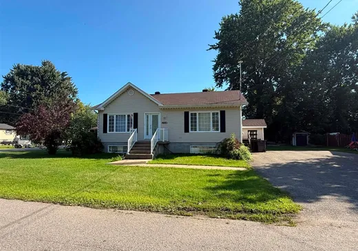 Maison à vendre - 204 61e Avenue, Pointe-Calumet, J0N 1G0