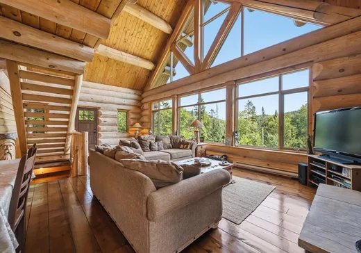 Maison à vendre - 221 Ch. de l'Avalanche, Mont-Tremblant, J0T 1P0