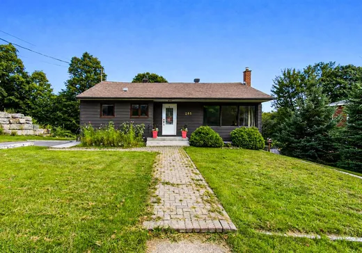 House for sale - 285 Rue Park, Brownsburg-Chatham, J8G 3A3