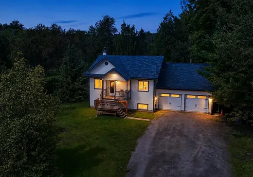 Bungalow for sale - 350 Rue Labonté O., Mirabel, J5J2W5