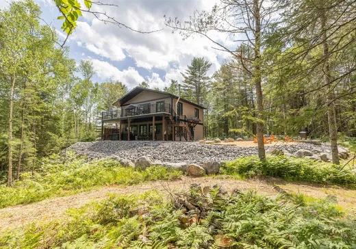 Two or more stories for sale - 390 Ch. Joseph-Tremblay, Rivière-Rouge, J0T1T0