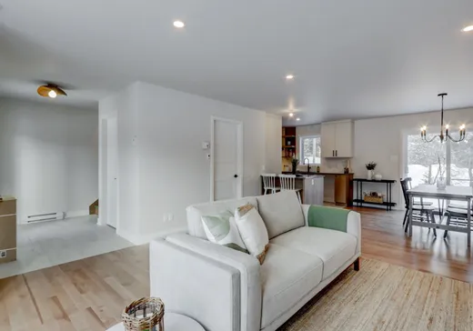 Maison à vendre - 540 Rue des Générations, Saint-Colomban, J5K 0R5