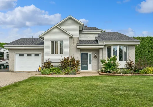 Maison à étages à vendre - 226 Rue André, Deux-Montagnes, J0N1M0
