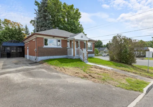 House for sale - 611 Av. St-Georges, Sainte-Marie, G6E 1P3