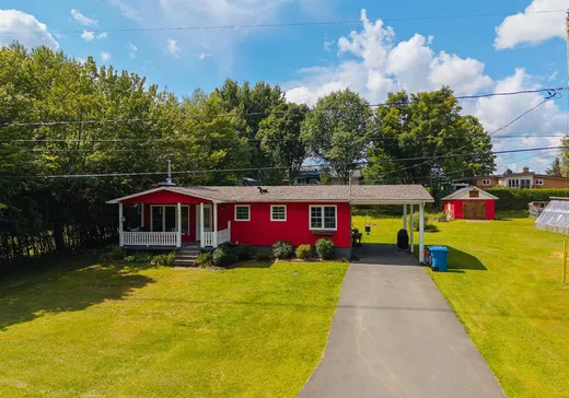Bungalow à vendre - 410 Rue des Ormes, Kingsbury, J0B1X0