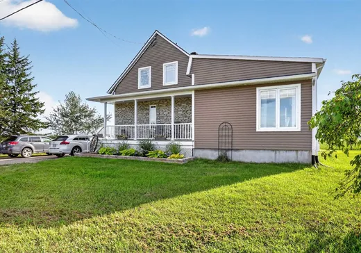 House for sale - 221 1er Rang S., Charette, G0X 1E0