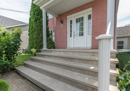Maison à vendre - 1380 Rue Paris, Drummondville, J2C 8T1