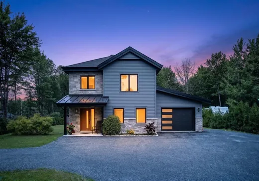 Maison à étages à vendre - 490 Av. des Oréades, Orford, J1X0B1
