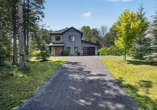 Maison à vendre - 490 Av. des Oréades, Orford, J1X 0B1