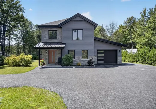 Maison à vendre - 490 Av. des Oréades, Orford, J1X 0B1