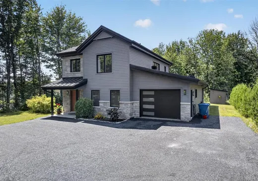 Maison à vendre - 490 Av. des Oréades, Orford, J1X 0B1