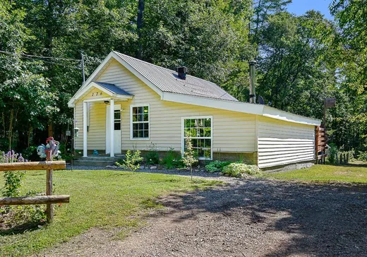 House for sale - 176 Rue Principale, Waltham, J0X 3H0