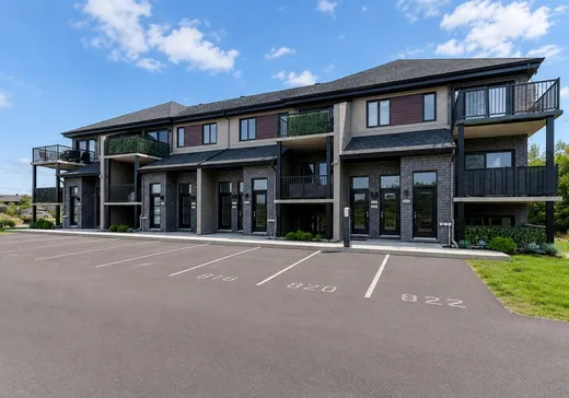 Condo for sale - 822 Rue Magnone, Granby, J2H 3J6