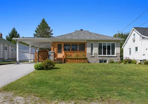 House for sale - 488 Rue Ste-Cécile, Maniwaki, J9E 1J2