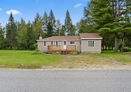 House for sale - 1320 Av. du Castor, Chertsey, J0K 3K0
