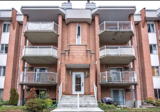 Condo à vendre - 3825 Boul. Le Carrefour, App. 103, Laval (Chomedey), H7T2S1
