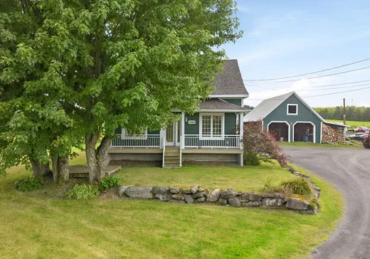 Two or more stories for sale - 5880 6e Avenue S., Saint-Georges, G5Z1P2