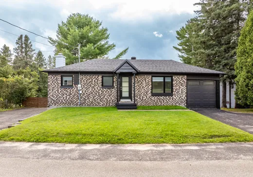 Bungalow à vendre - 14 Rue Laurentienne, Sainte-Catherine-de-la-Jacques-Cartier, G3N1N9