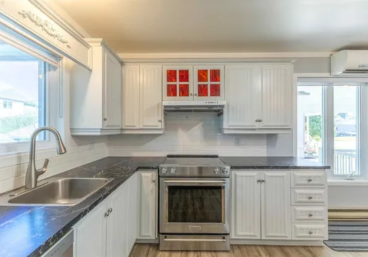House for sale - 93 Boul. de la Bonaventure, Victoriaville, G6T 0L6