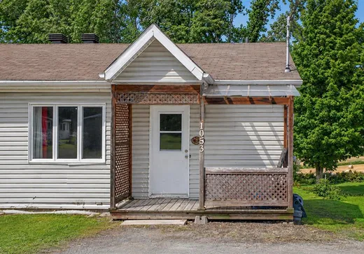 Bungalow for sale - 1053 Rue St-Jacques O., Plessisville, G6L4Y4