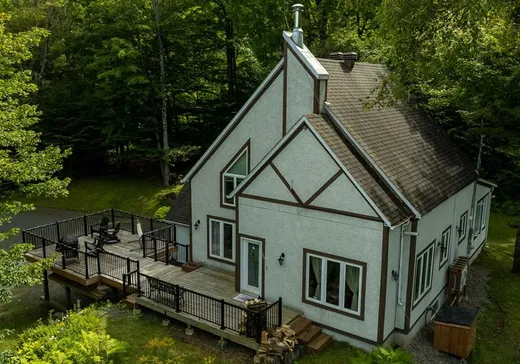 Maison à étages à vendre - 363 Rue du Mont-Ste-Anne, Ste-Anne-Des-Lacs, J0R1B1