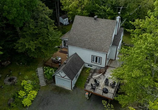 Maison à vendre - 363 Rue du Mont-Ste-Anne, Ste-Anne-Des-Lacs, J0R 1B1