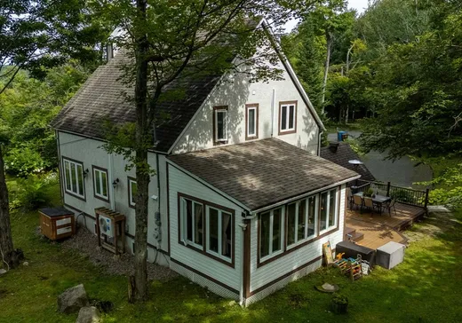 Maison à vendre - 363 Rue du Mont-Ste-Anne, Ste-Anne-Des-Lacs, J0R 1B1