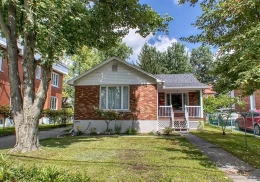Bungalow for sale - 551 Rue La Fontaine, Sherbrooke, J1G1G4