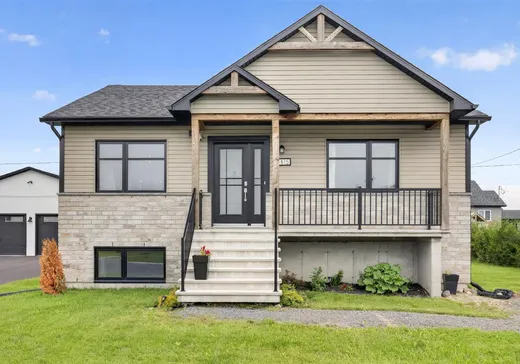 Bungalow à vendre - 1815 Rue Offenbach, Drummondville, J2B0X2