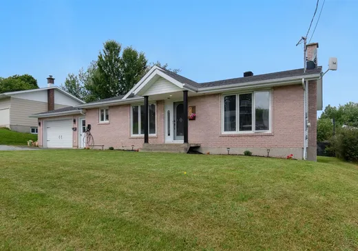 Bungalow à vendre - 425 Rue Demers, Val des Sources, J1T3J5