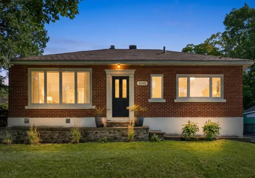 Maison à étages à vendre - 3240 Rue Lepailleur, Montréal (Centreville), H1L6G8