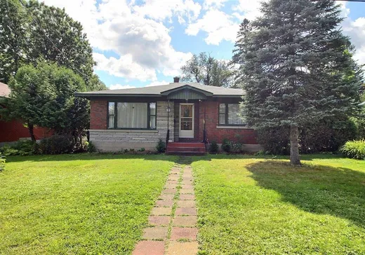Maison à vendre - 7 Rue Elmwood, Lennoxville, J1M 1Y2