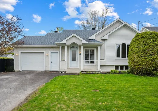 Bungalow à vendre - 204 Rue des Peupliers, Saint-Jean-sur-Richelieu, J2W2E3