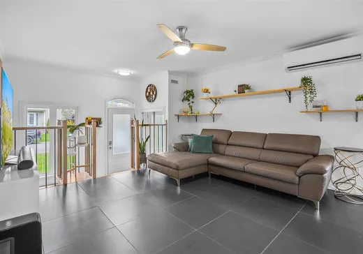 Maison à vendre - 204 Rue des Peupliers, Saint-Jean-sur-Richelieu, J2W 2E3